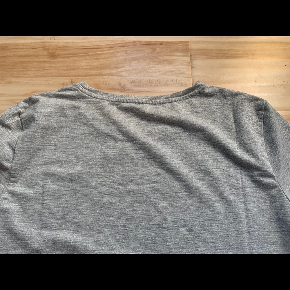 Talbots Size:Small Silver Metallic Tee Shirt! - Picture 7 of 12